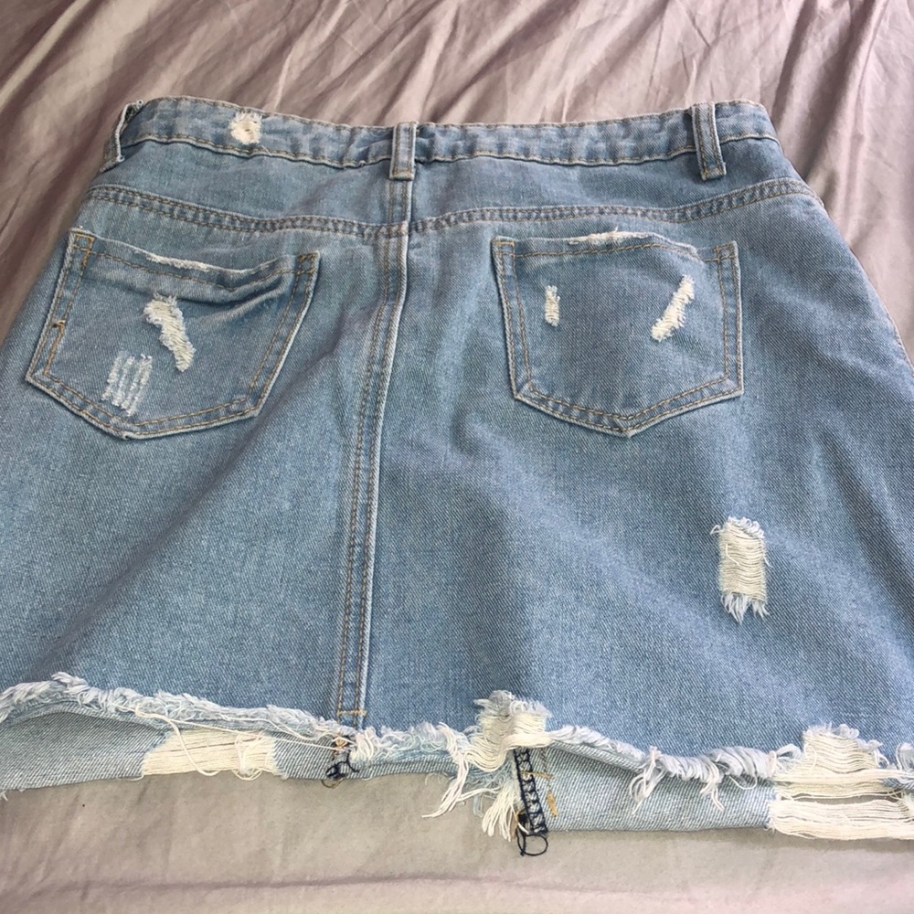 skirt - Picture 4 of 4
